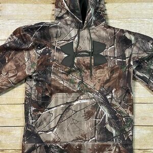 Men’s Under Armour Realtree camo hoodie